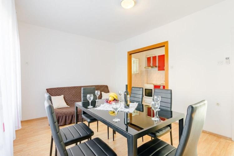 Apartman Marko St - Three Bedroom With Balcony And Garden View *